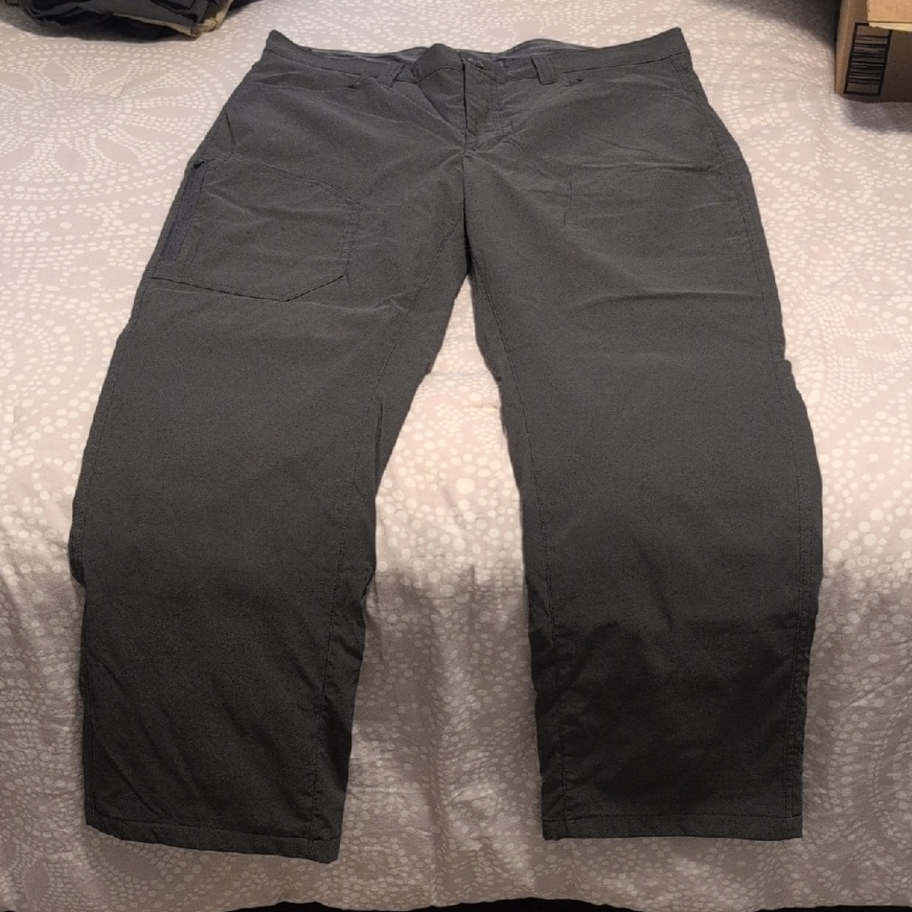 Eddie Bauer Men's Charcoal Cargo Pants